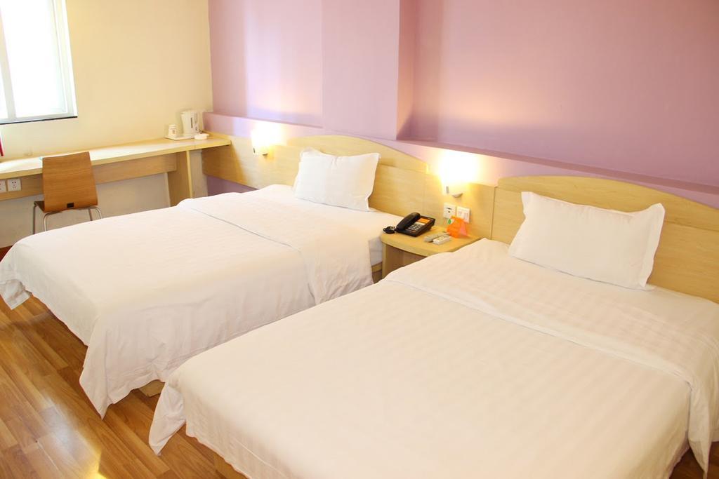 7Days Inn Nanchang North Railway Station Square Kültér fotó